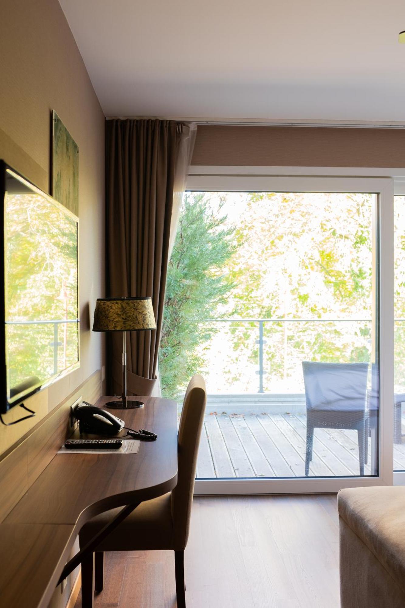 Deluxe Double Room Forest View